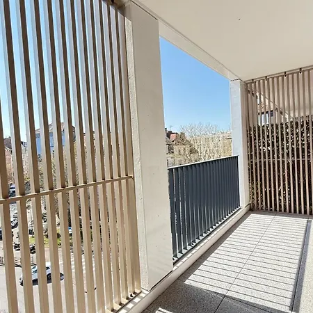 Le 72 Contemporain - Les Arenes