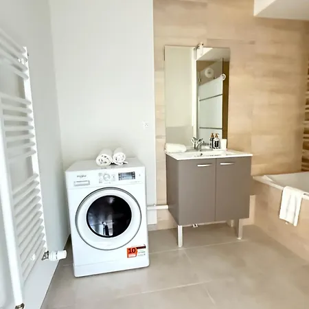 Apartment Le 72 Contemporain - Les Arenes