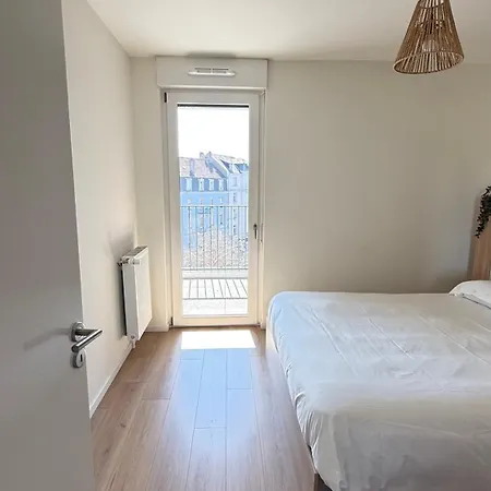 Le 72 Contemporain - Les Arenes Apartment