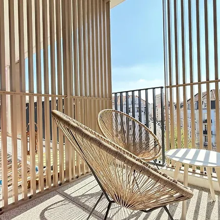 Le 72 Contemporain - Les Arenes Apartment