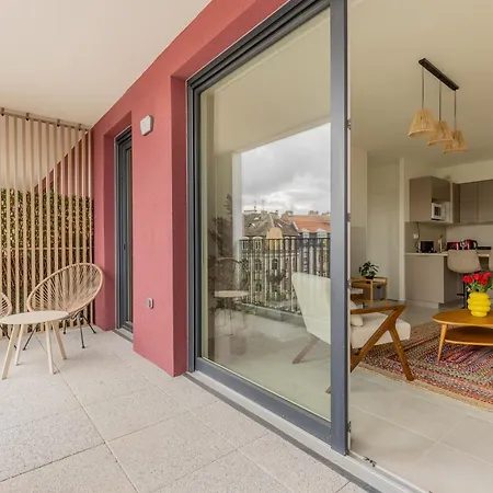 Le 72 Contemporain - Les Arenes Apartment