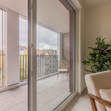 Le 72 Contemporain - Les Arenes