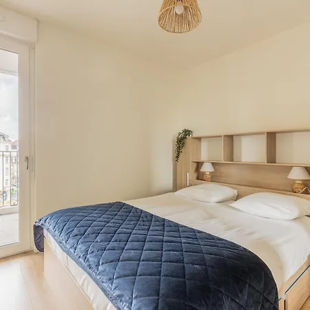 Le 72 Contemporain - Les Arenes Apartment