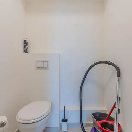 Le 72 Contemporain - Les Arenes Apartment