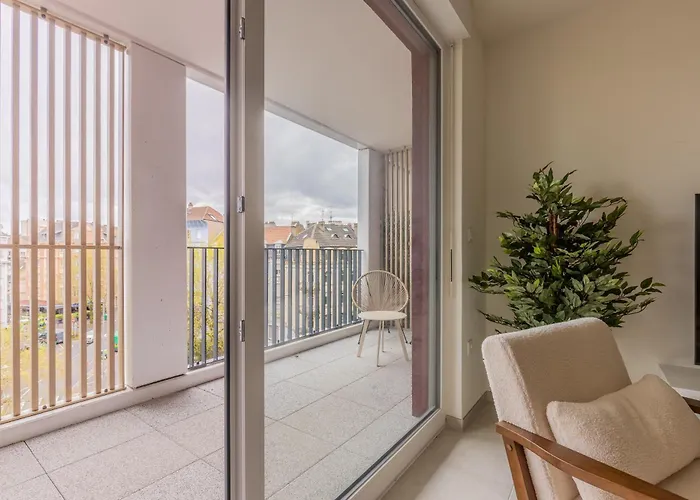 Le 72 Contemporain - Les Arènes