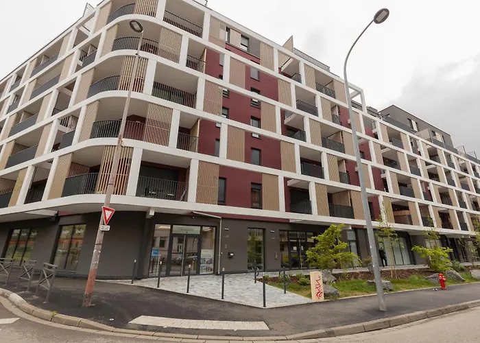 Le 72 Contemporain - Les Arènes